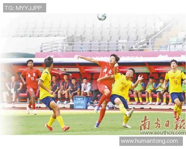 足球明星莅临镇安引发热烈反响球迷齐聚期待精彩赛事盛况